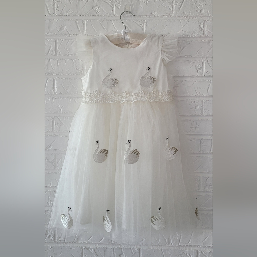 POPATU swan dress size 6 toddler girl